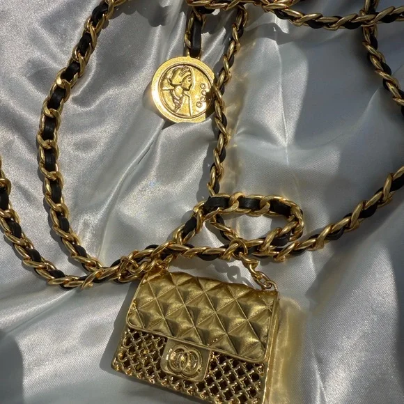 Anthro Black Gold Chain Belt With Designer Mini Charm Bag - Picture 13 of 16